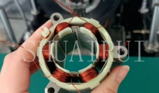 無刷定子槽楔機，精準嵌入槽楔部件（jiàn）